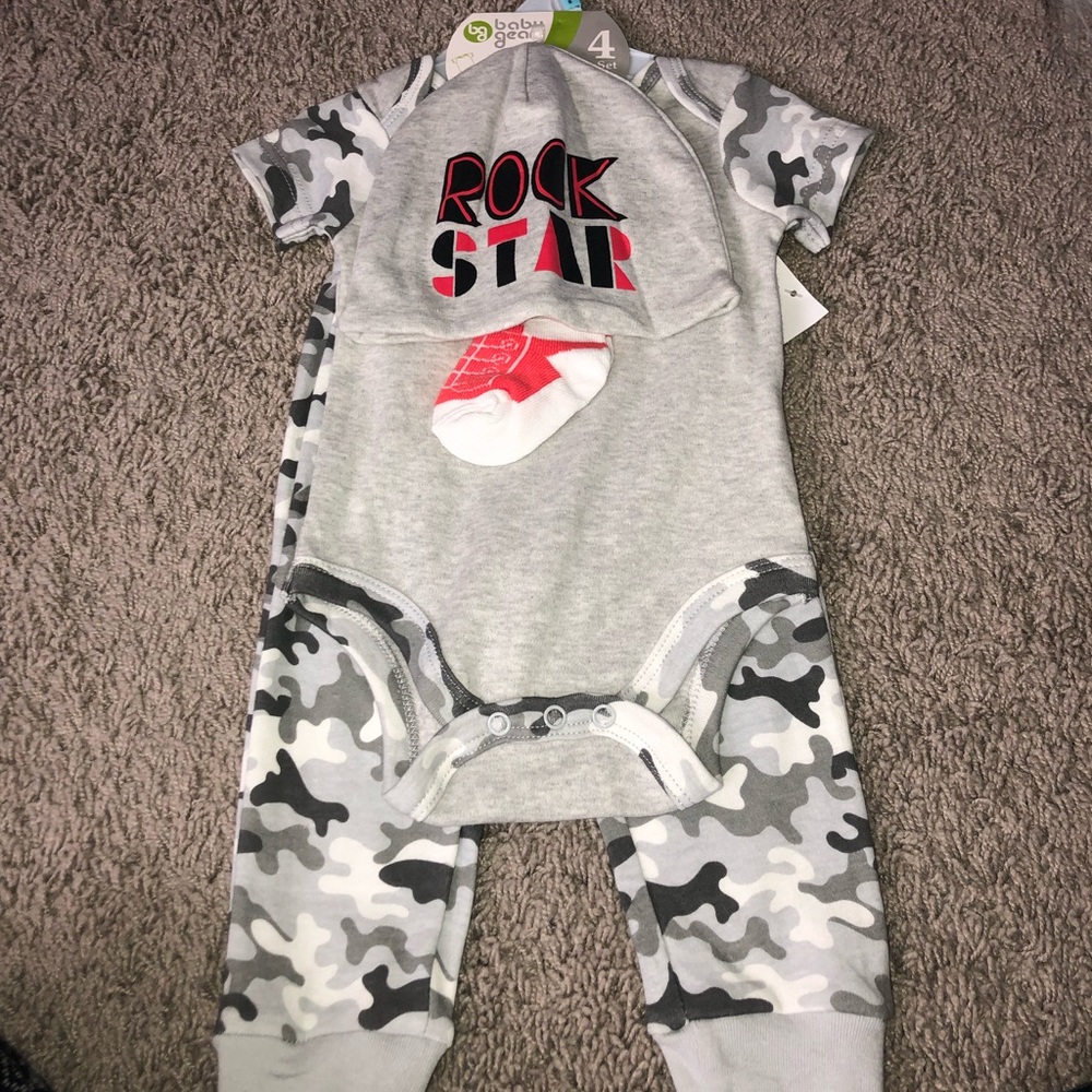 4 Piece 3/6 Month Camo Rockstar Set 👶🏻✨
